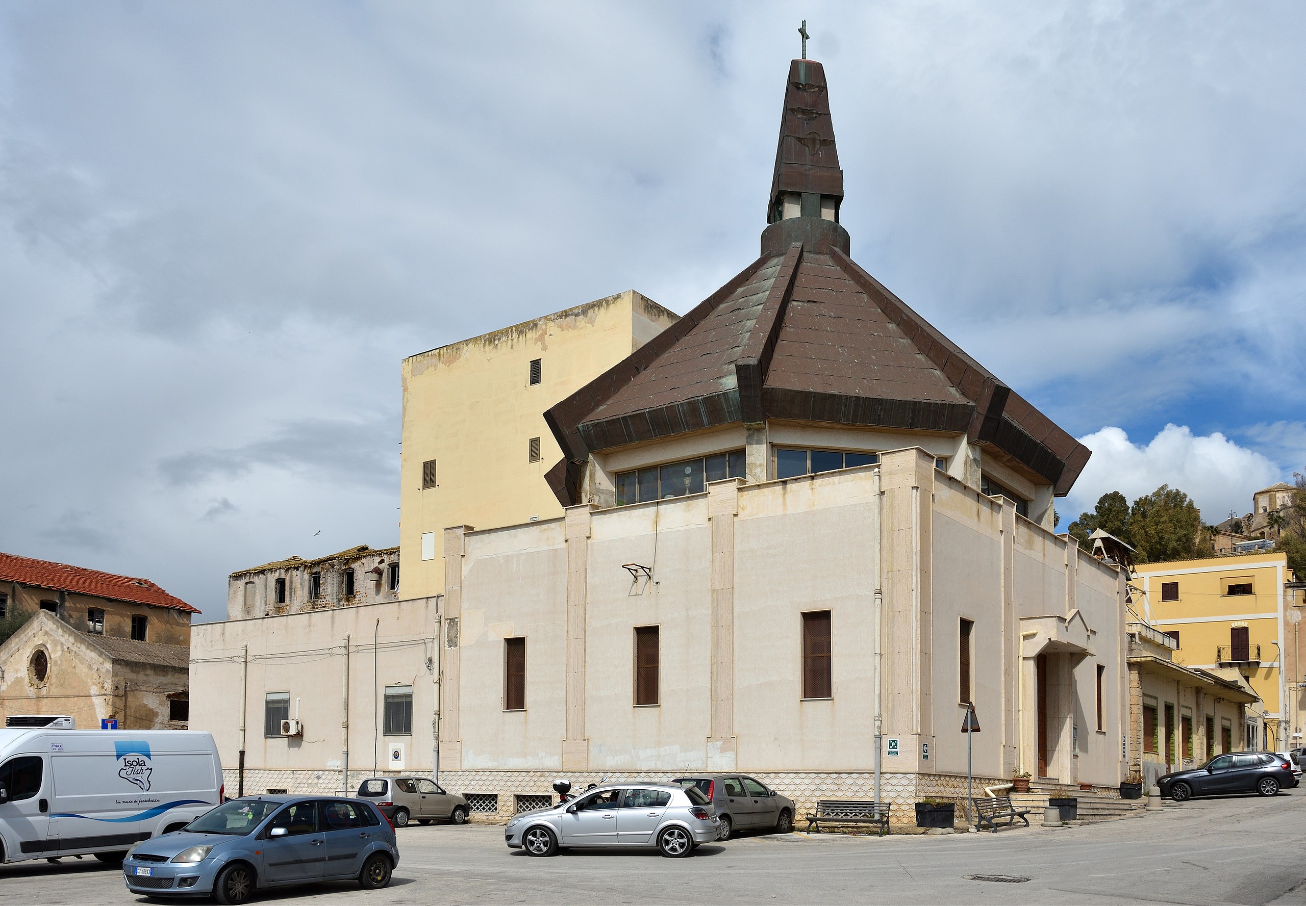 St Peter Church